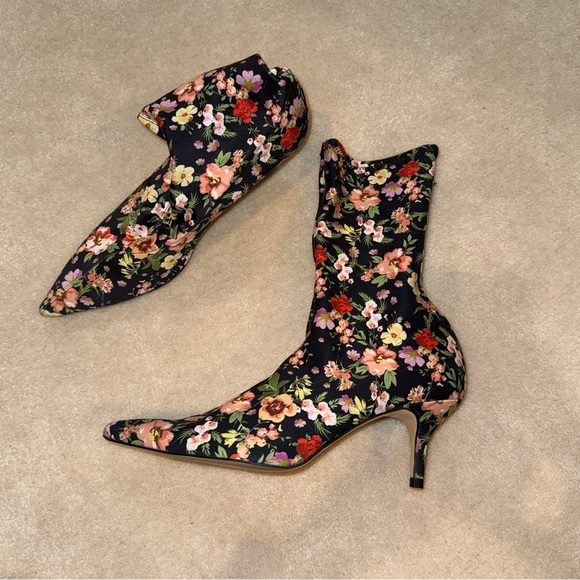ZARA WOMAN FLORAL SOCK STRETCH HEEL POINTY TOE BOOTS - Picture 2 of 7